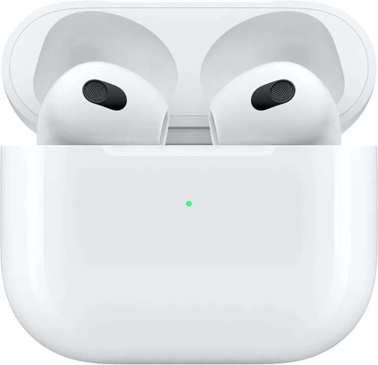 Apple AirPods (3rd generation) with MagSafe Charging Case (2021)